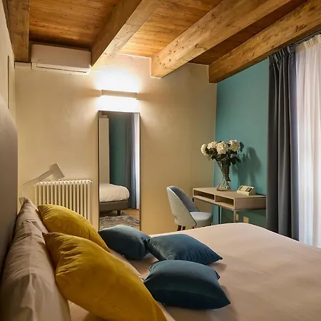 Apartment Boutique House Palazzo Farris